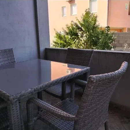 Kristina Sa Dvije Sobe * Biograd Na Moru